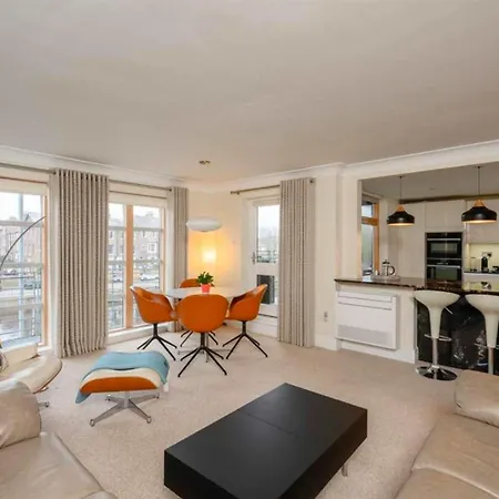 Apartamento Stylish With River Views & Parking York