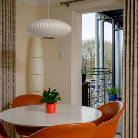 Apartamento Stylish With River Views & Parking *