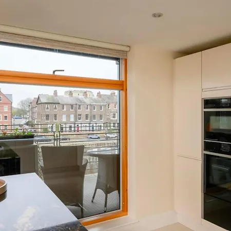Apartamento Stylish With River Views & Parking *