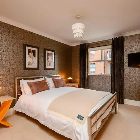 Apartamento Stylish With River Views & Parking